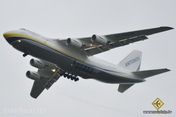 Antonov An-124-100M Ruslan